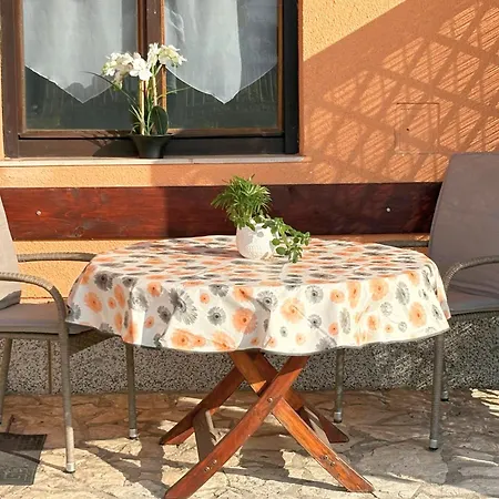 Solea & * Izola