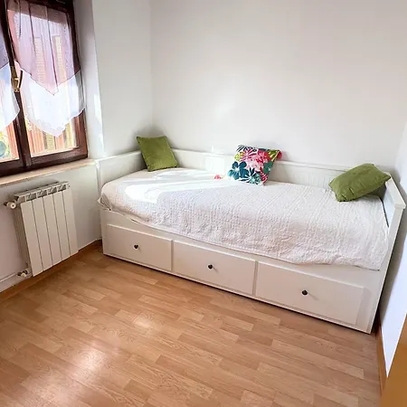 Solea & * Izola